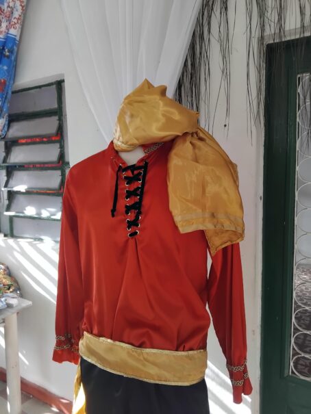 Roupa de cigano composto de calça, camisa , lenço de cabeça e faixa para candoblé e umbanda . - Imagem 9