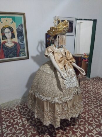 Roupa rica para Orixá Oxum para candoblé e Umbanda.